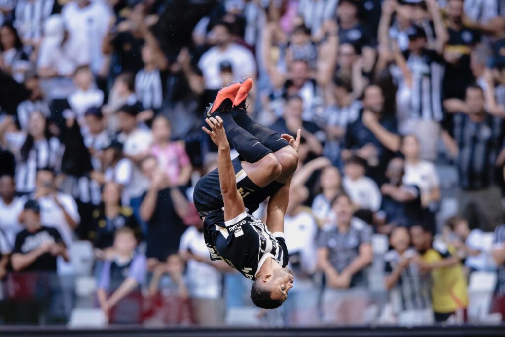 Atlético-MG vence Grêmio por 3 x 0 com 2 de Cuello e falha de Weverton atletico-mg-vence-gremio-por-3-x-0-com-2-de-cuello-e-falha-de-weverton